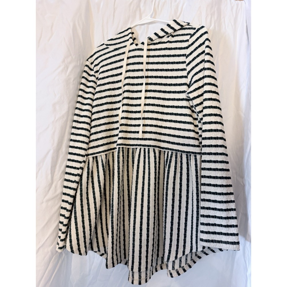 Be Stage Green Stripe Babydoll Hoodie Medium